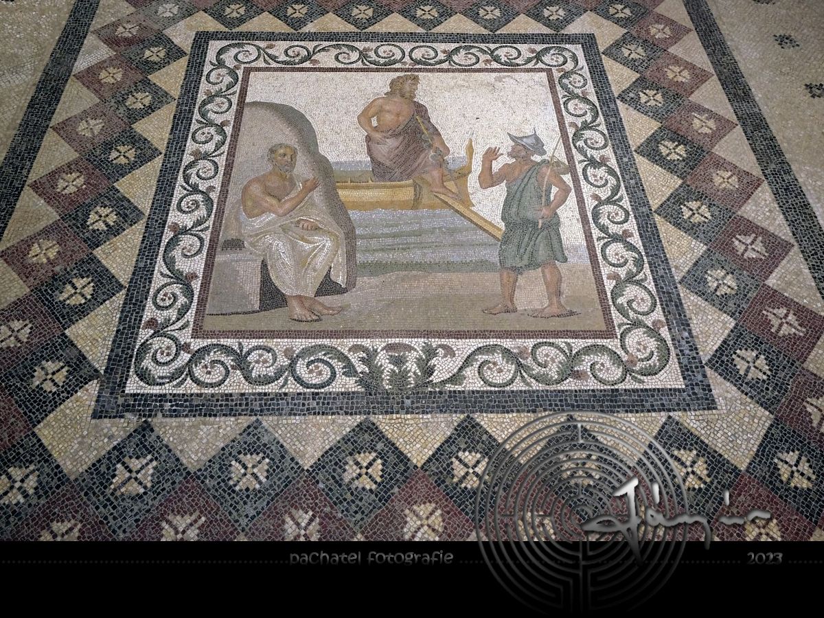 056 - Archeologické Muzeum - mozaika příchod boha Asklépia